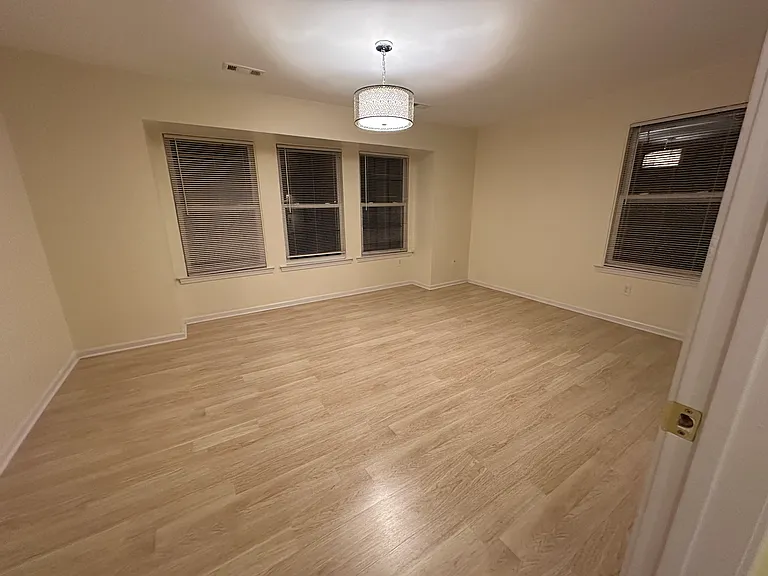 60 Bridgewater Dr #60 — Photo 8