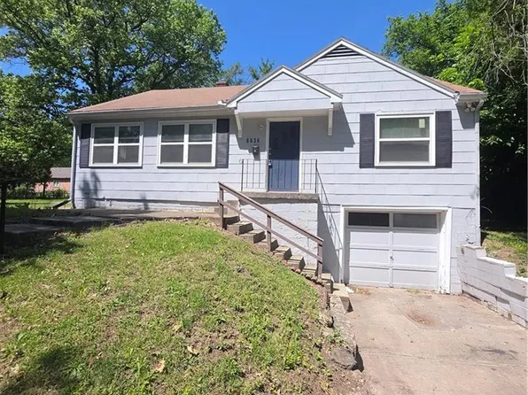 6636 Flora Cir, Kansas City, MO 64131