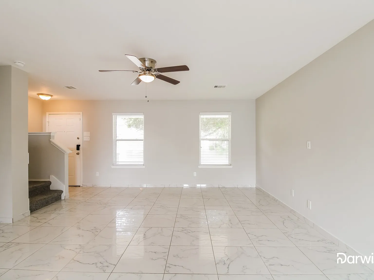 3 bed, 2.5 bath, 2094 sqft, $2,150 — Photo 4