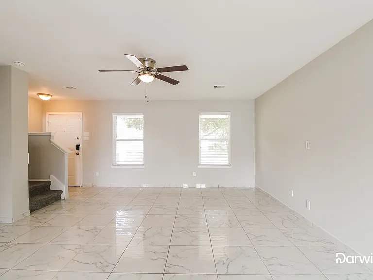 2715 Sockeye Dr — Photo 4
