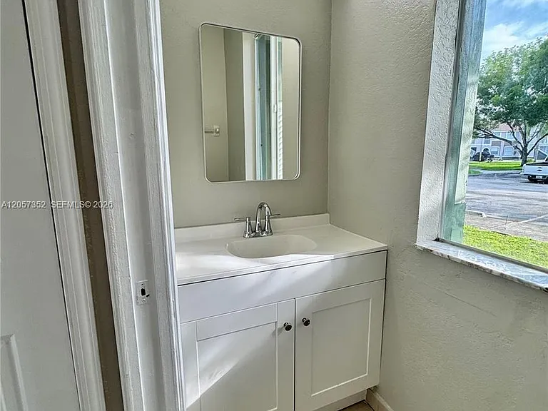 1592 SE 27th Ct #175 — Photo 12