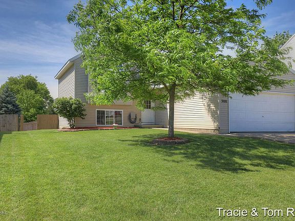 2nd image of 308 Pioneer Trl NE