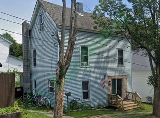 34 Wilson St, Gloversville, NY 12078