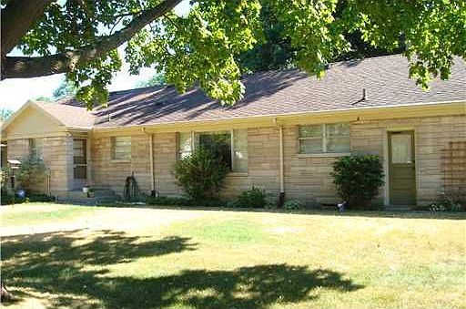 2nd image of 622 N Coquillard Dr