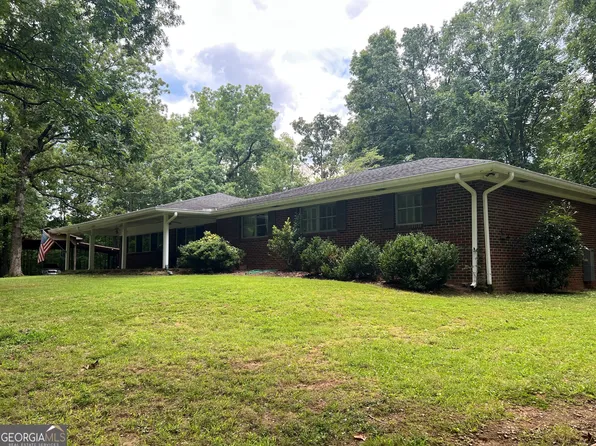 16 Summit Dr SE, Lindale, GA 30147