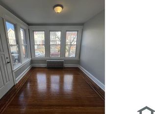 6055 N Camac St, Philadelphia, PA 19141