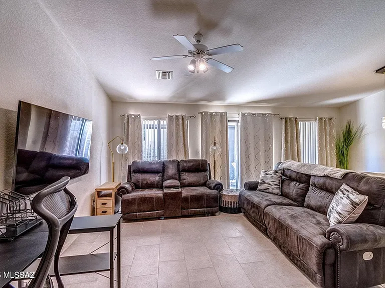 10407 N Fair Desert Dr — Photo 16
