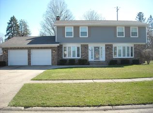 1216 Pleasantview Dr, Flushing, MI 48433