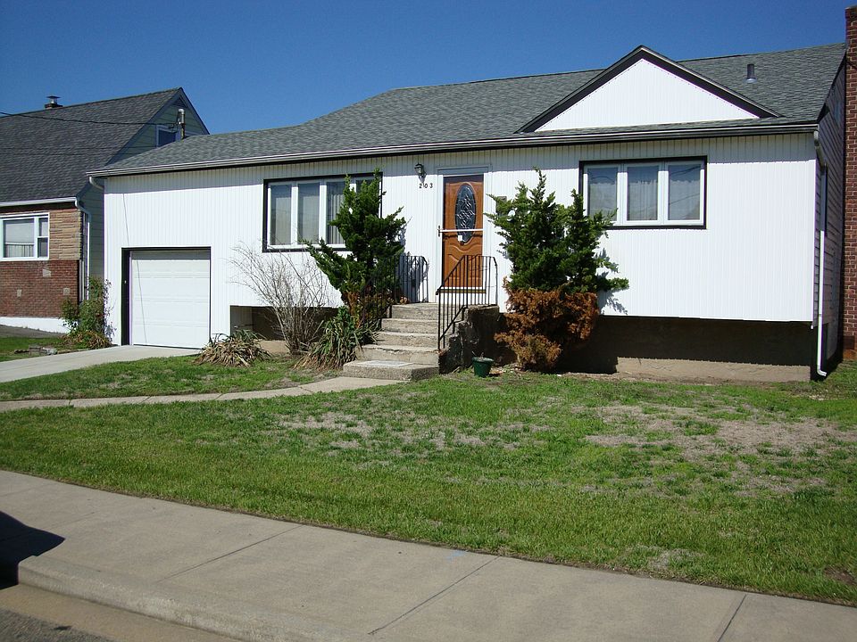 1st image of 203 Branch Ave