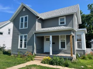 520 W 8th Ave, Marion, IA 52302