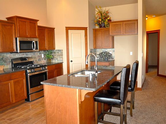 5th image of 2720 S Galway Ln