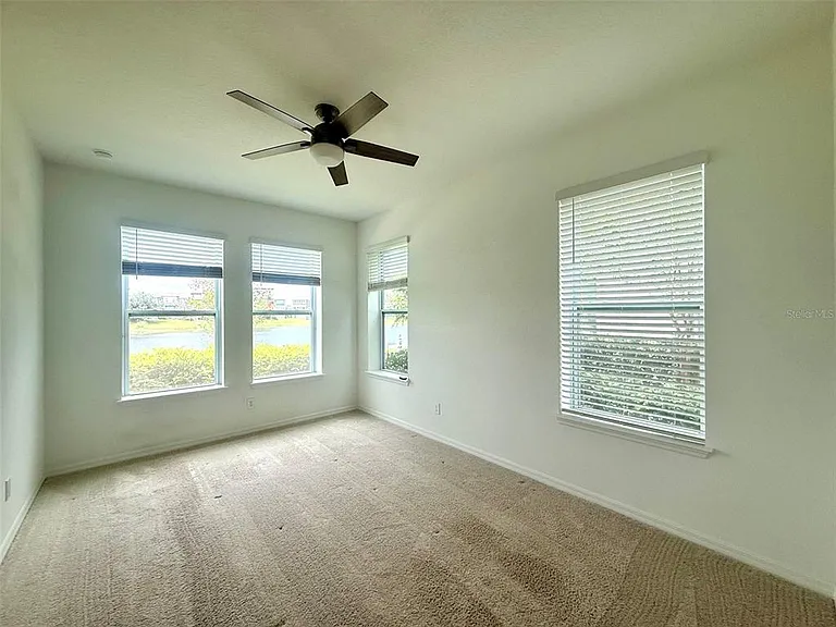 8618 Warburg Aly — Photo 16