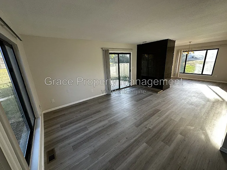 24 Mountain Shadows Ct — Photo 7