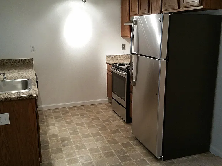 Sycamore Green Apartments — Photo 47