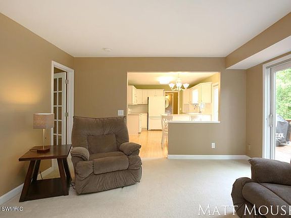 5th image of 600 Twin Lakes Dr NE