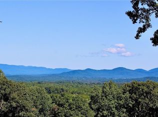 135 Twisted Oak Rd, Talking Rock, GA 30175