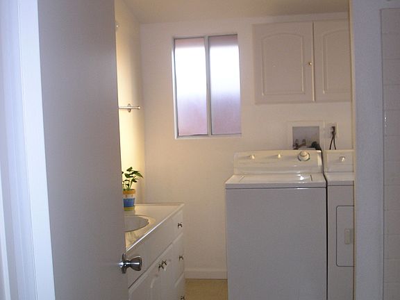 Large Bathroom with washer/dryer