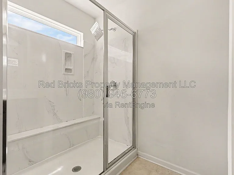13431 Savannah Point Dr — Photo 21