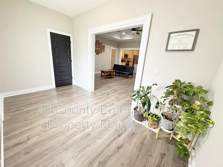 282 Magnolia St — Photo 28