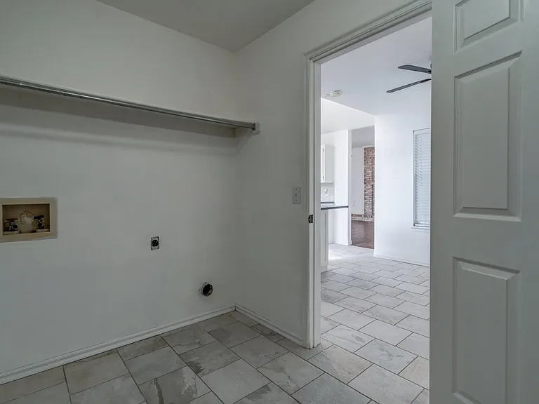 1812 Pebble Creek Blvd — Photo 12