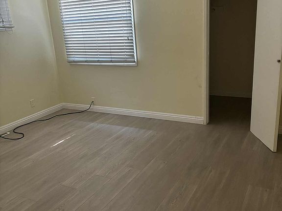 5th image of 9530 Live Oak Ave