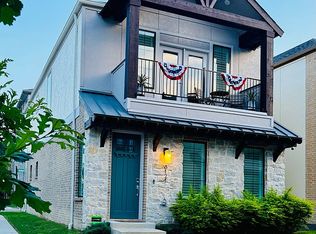 8121 Radnor Rd, Dallas, TX 75231