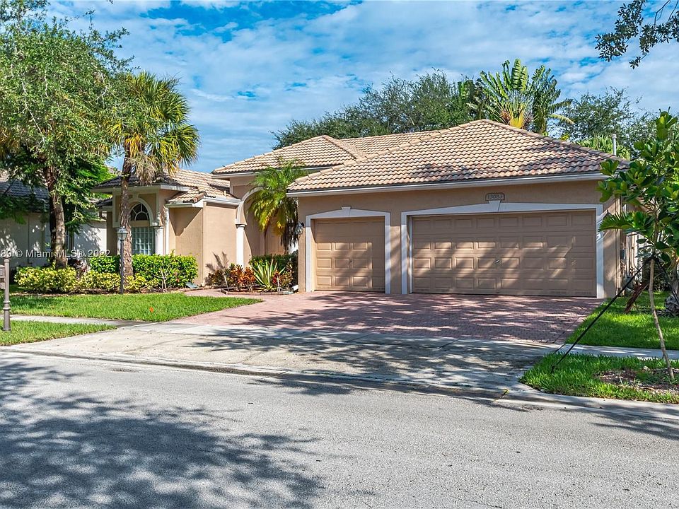 1st image of 13083 NW 23rd St
