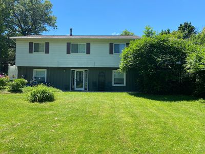 2302 S Long Lake Rd, Fenton, MI, 48430