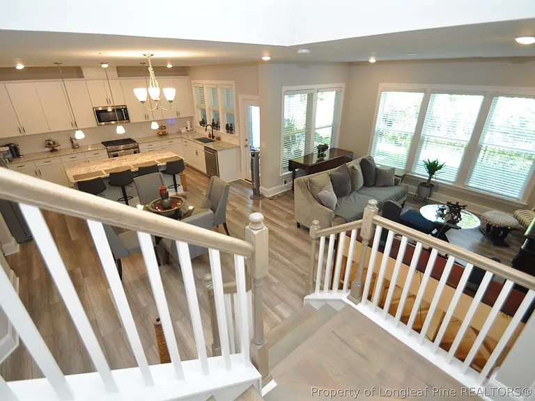 1004 Pyrenees Way — Photo 18