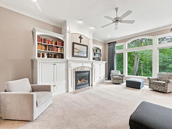 4th image of 7566 E Lakewood Drive 92