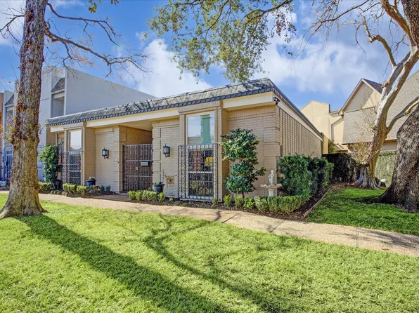 4053 Breakwood Dr, Houston, TX 77025