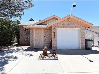 220 Thorn Ridge Cir, El Paso, TX, 79932