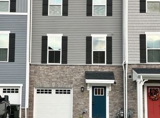 104 Pocosin Path, Poquoson, VA 23662