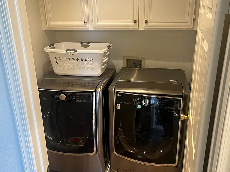 Sierra Mesa Ct — Photo 28