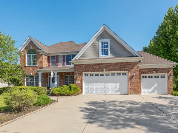 616 Cherry St, Sugar Grove, IL 60554