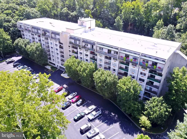 700 Avondale Rd APT 3J, Wallingford, PA 19086