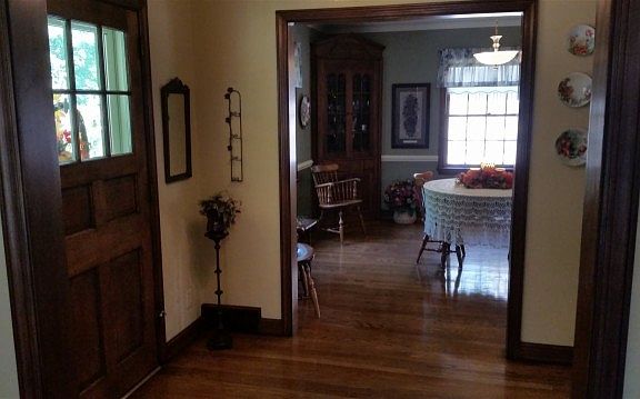 3rd image of 123 N Highland Ave