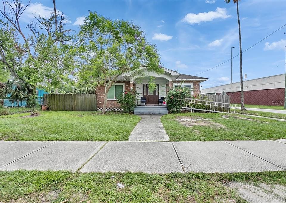 1st image of 801 E Louisiana Ave