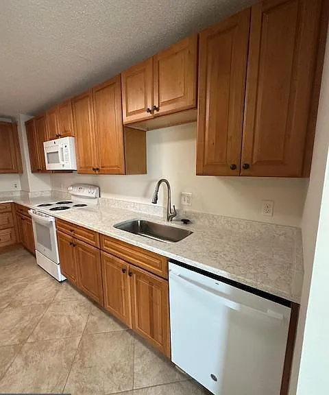 200 N Pickett St #1512 — Photo 8