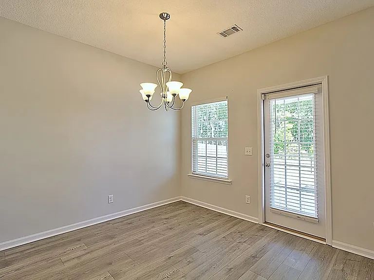 183 W West Winn Ave — Photo 19