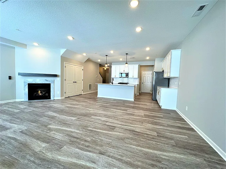 196 Junco Rd — Photo 15