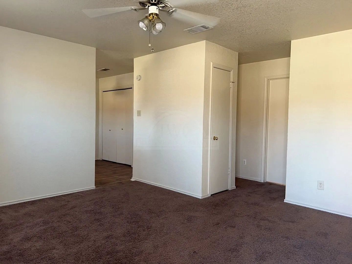 1702 Benttree Dr — Photo 3