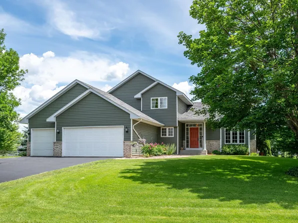 13522 Oakwood Dr, Rogers, MN 55374