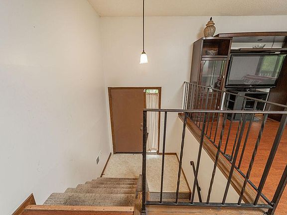 3rd image of 9329 Bass Creek Cir