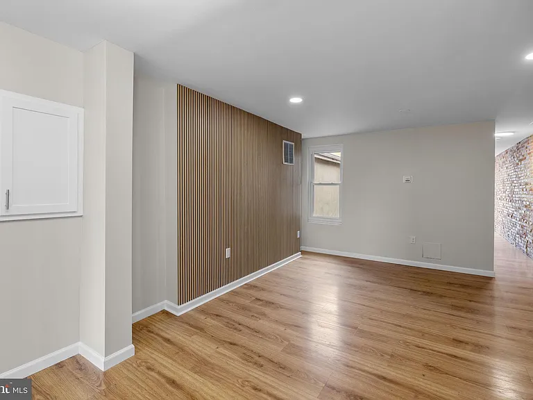 1305 Light St #2 — Photo 12