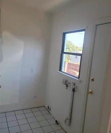 5th image of 1130 S Chapel Ave