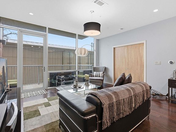 4th image of 1600 Barton Springs Rd Unit 1106