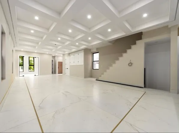 1487 East 14th Street image 4 of 11