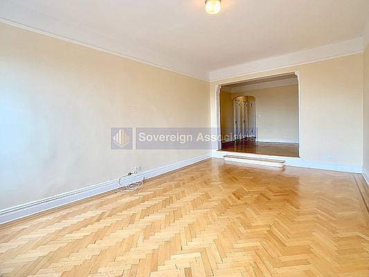 3rd image of 240 Cabrini Blvd APT 6B