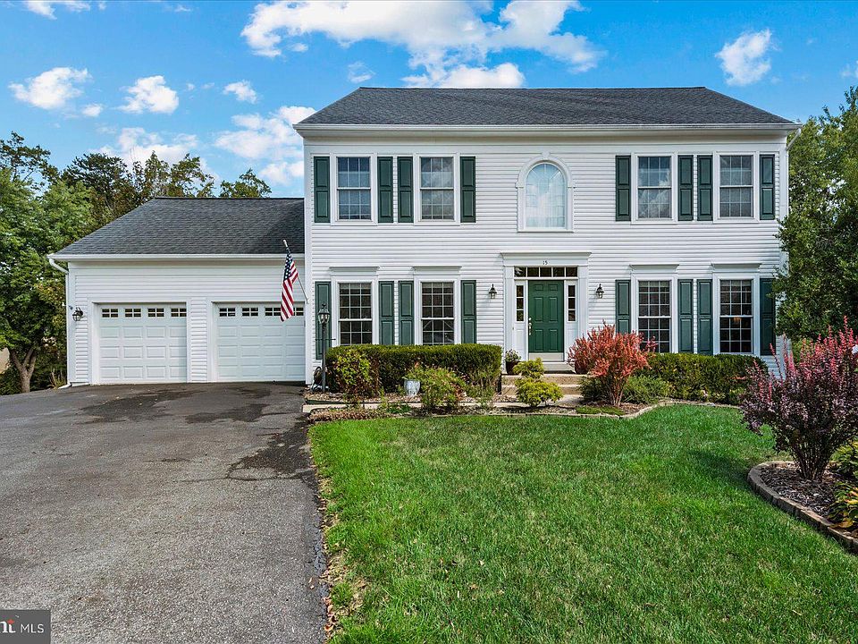 1st image of 15 Westbrook Ln